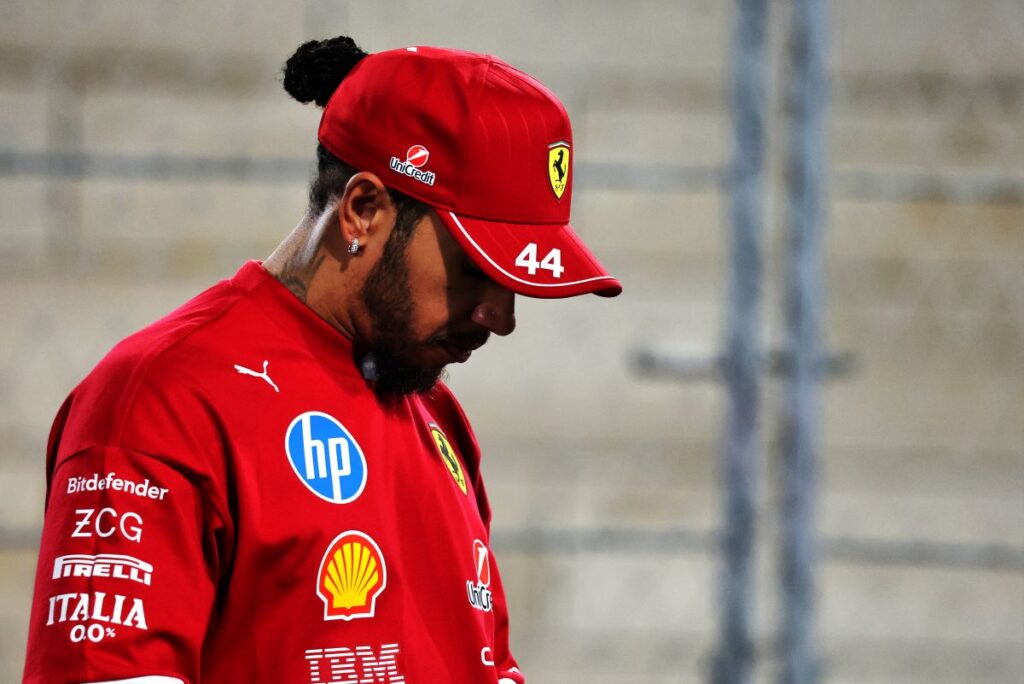 F1 | Ferrari, Hamilton: “Al momento non penso al prossimo anno, voglio godermi il presente”