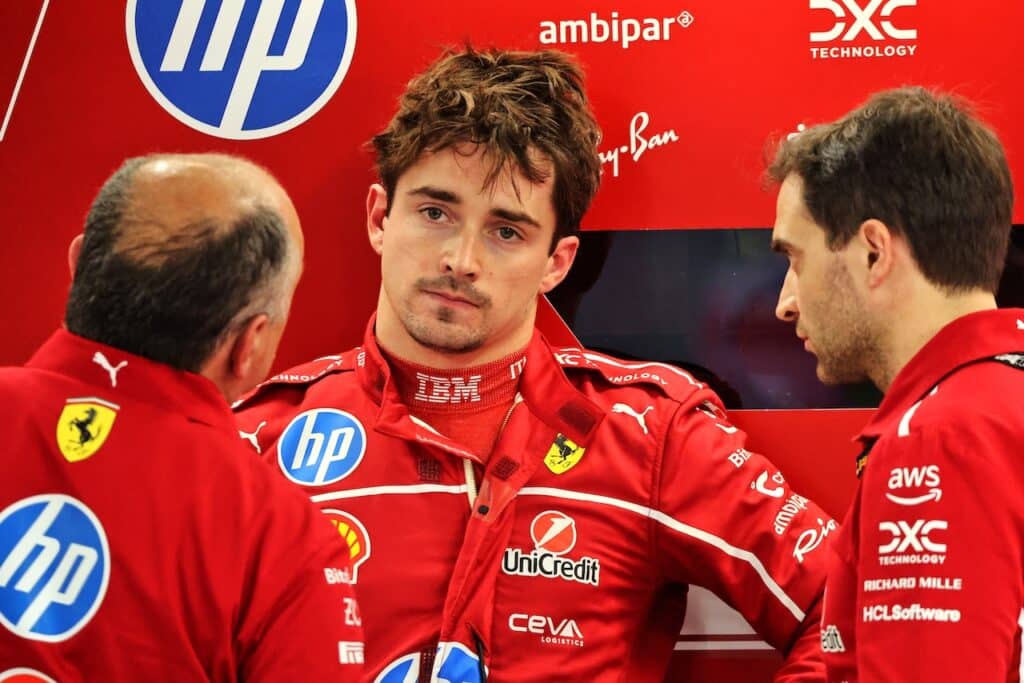 F1 | Ferrari, Vasseur risponde a Leclerc: “Il metodo di lavoro non cambia in base al risultato”