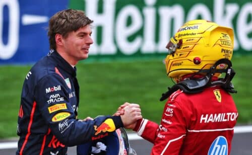 F1 | Verstappen sulle difficoltà di Hamilton in Ferrari: “Non mi è piaciuto vederlo in quella condizione”