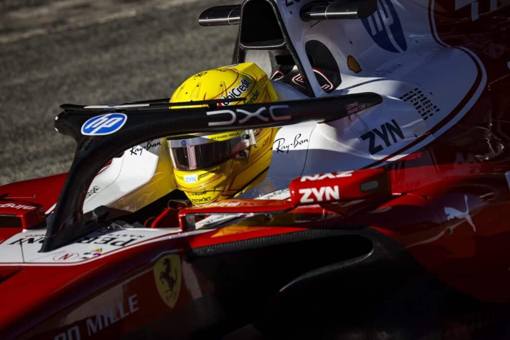 Test F1 Barcellona | Ferrari, Hamilton chiude al comando: “Segnali incoraggianti, settimana piacevole”