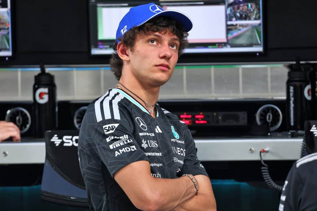 F1 Test Bahrain 2 | Mercedes cambia ancora power unit, a farne le spese è sempre Antonelli