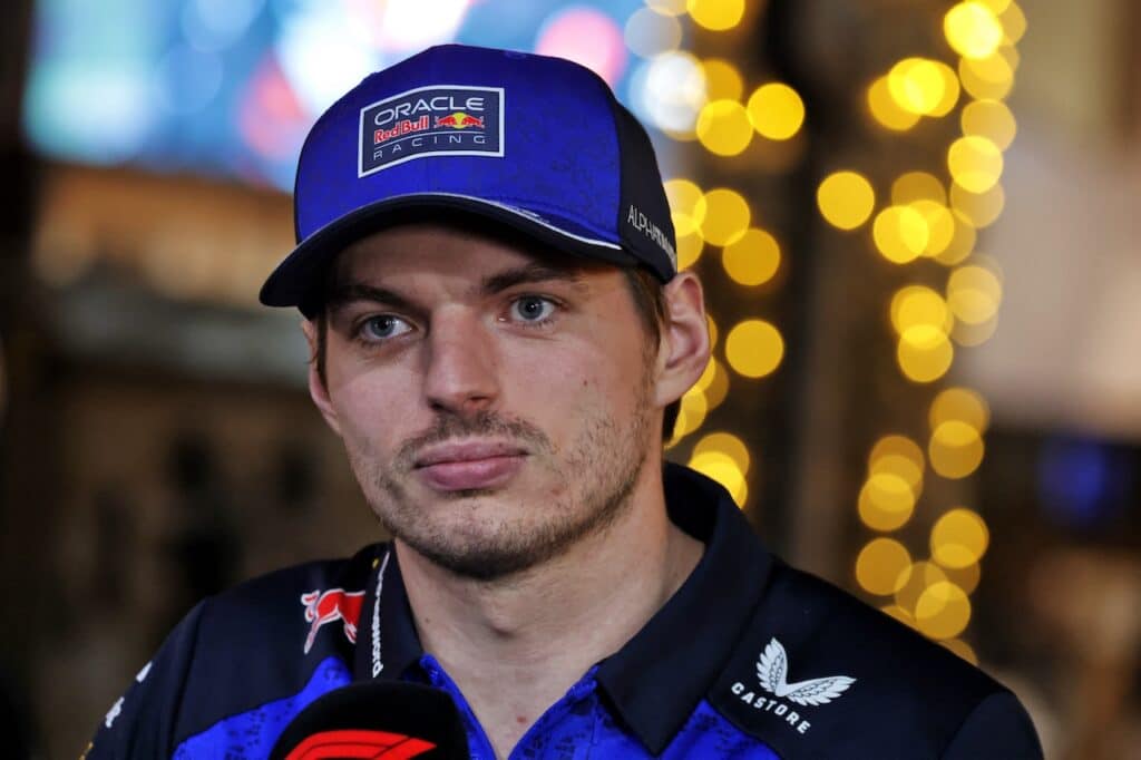 F1 | Verstappen: “Con questo regolamento non si può spingere”. La replica di Norris: “Si ritirasse”