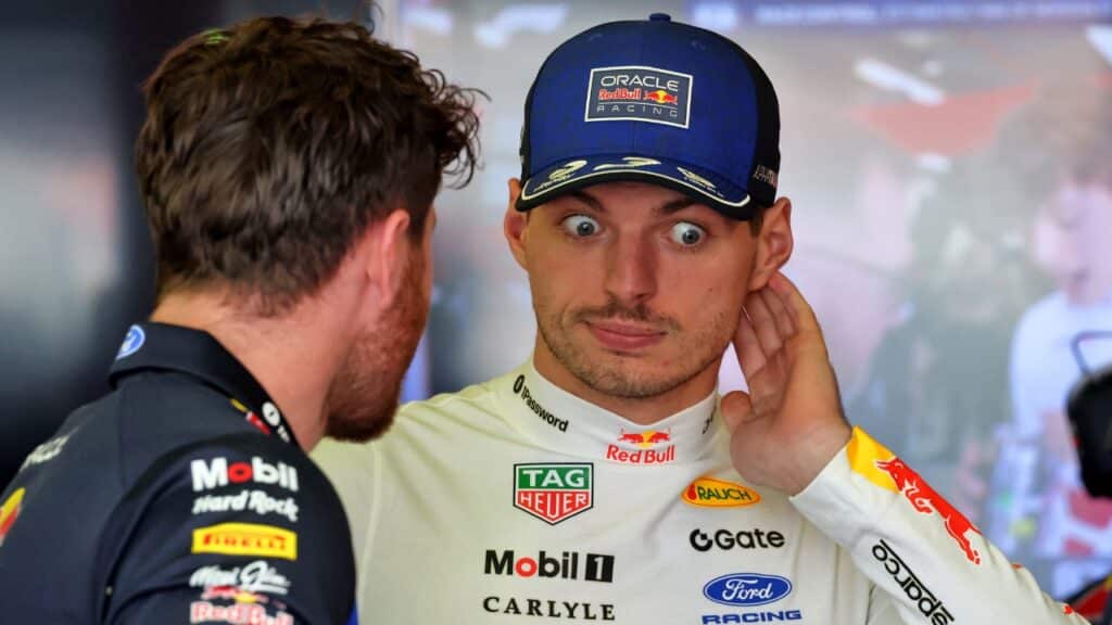 F1 | Verstappen e l’errore in Cina: metà gara con il piede alzato