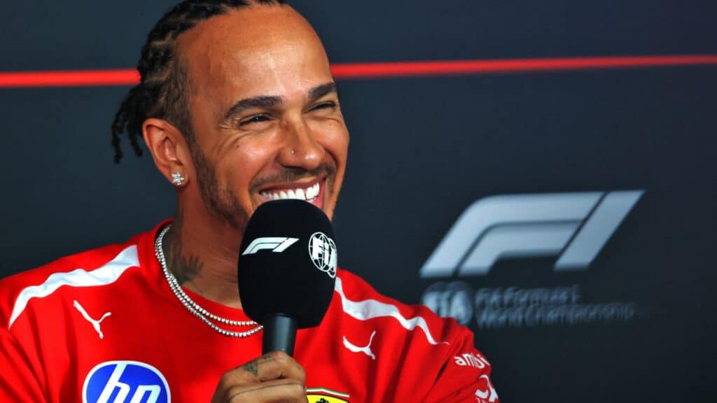 F1 | Ferrari, Hamilton guarda avanti: “L’obiettivo è tornare a vincere. Siamo pronti per la sfida”