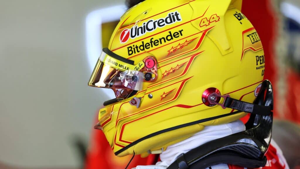 F1 | Montoya: “La Ferrari deve costruire una buona squadra attorno a Hamilton”