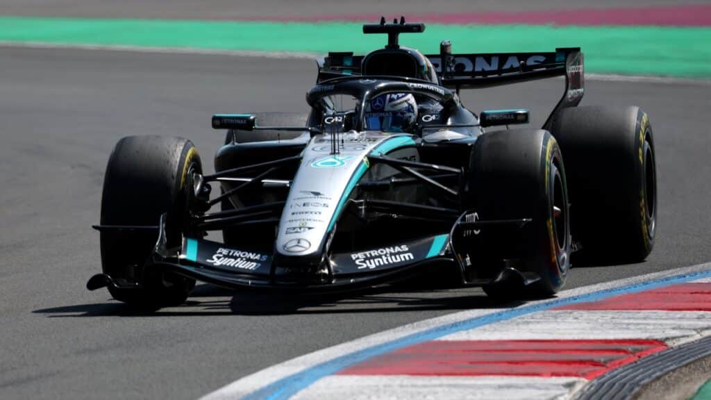 F1 GP Cina | Russell vince la Sprint Race di Shanghai: “Tanta strategia e duelli, spero sia stata divertente da guardare”