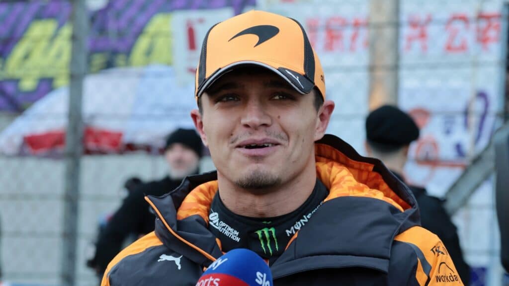 Norris attacca ancora la F1 2026: “Non si capisce più chi abbia davvero le pal*e”