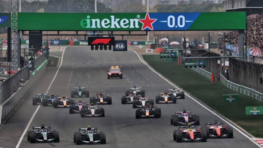 F1 | Sainz: “In Cina solo 18 macchine al via, non è una bella immagine per il nostro sport”