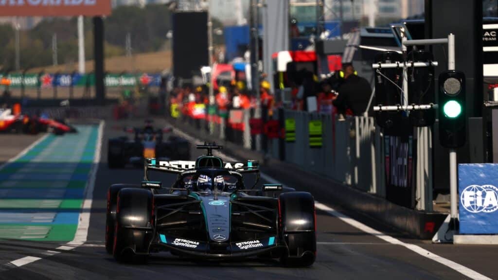 F1 | GP Cina: Russell si prende la Sprint, bene le Ferrari [RISULTATI]