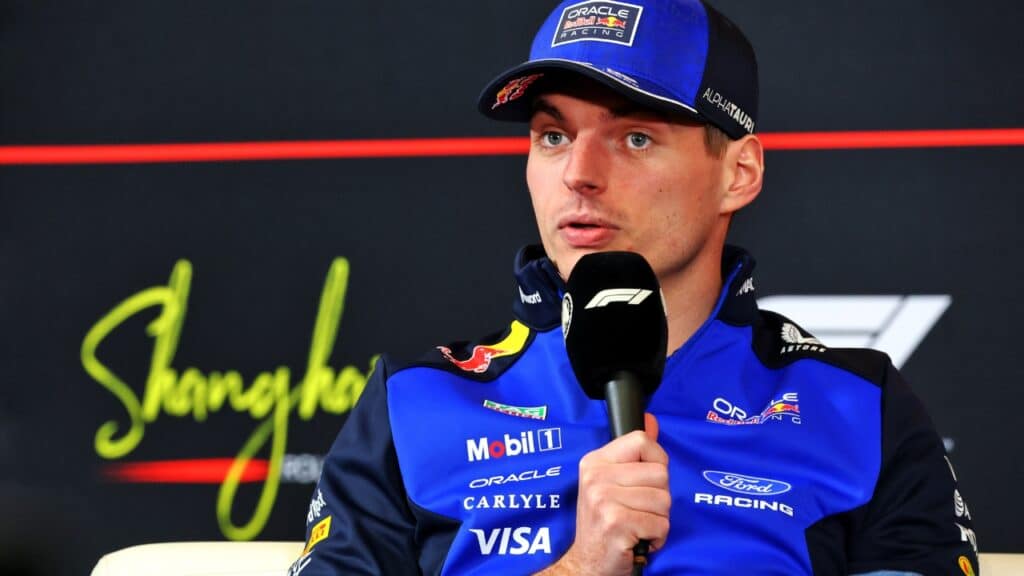 F1 GP Cina | Verstappen: “Ho installato Mario Kart al posto del simulatore”