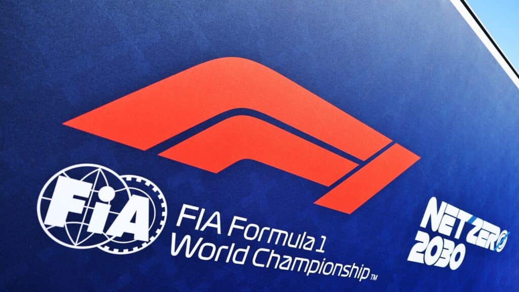 Approvate le modifiche al regolamento F1 2026: voto unanime, si cambia in qualifica e in gara