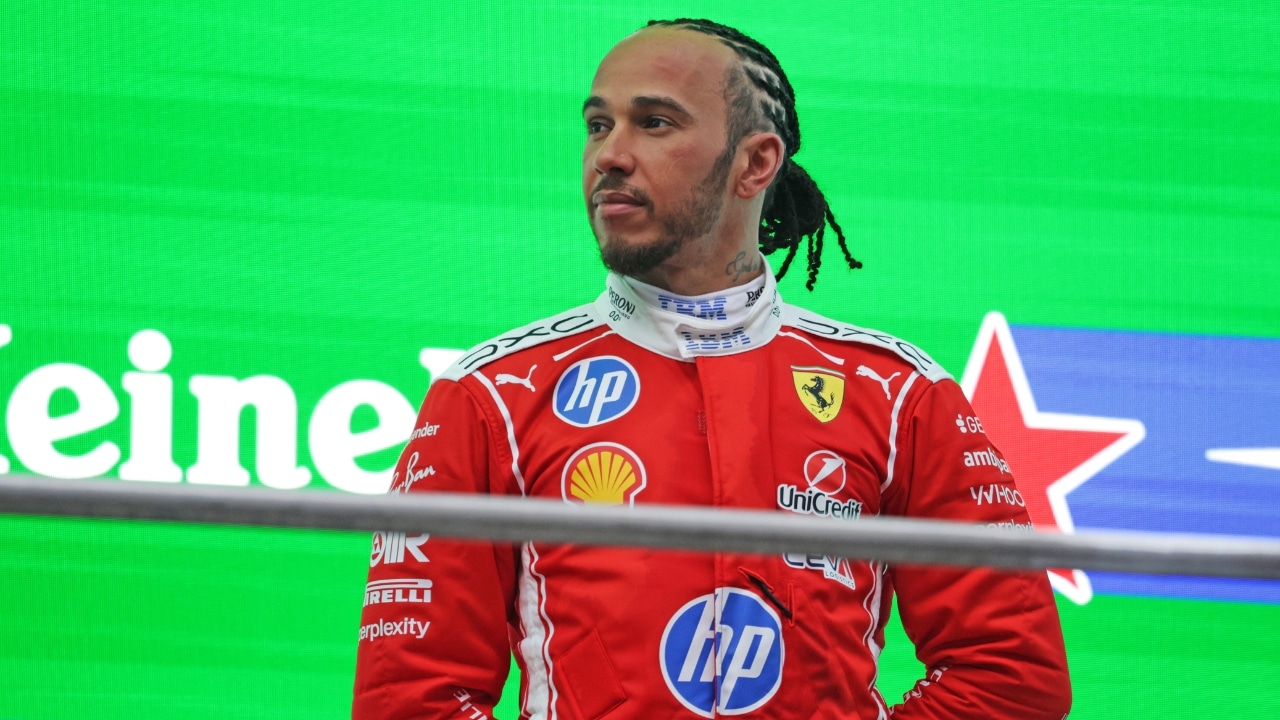 F1 | Hamilton e la gioia del podio in Ferrari: “A Maranello ho ricevuto un sostegno immenso”