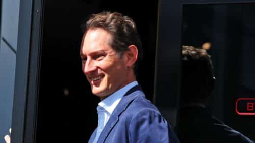 Ferrari Luce, John Elkann: “Anticipiamo il futuro con coraggio”