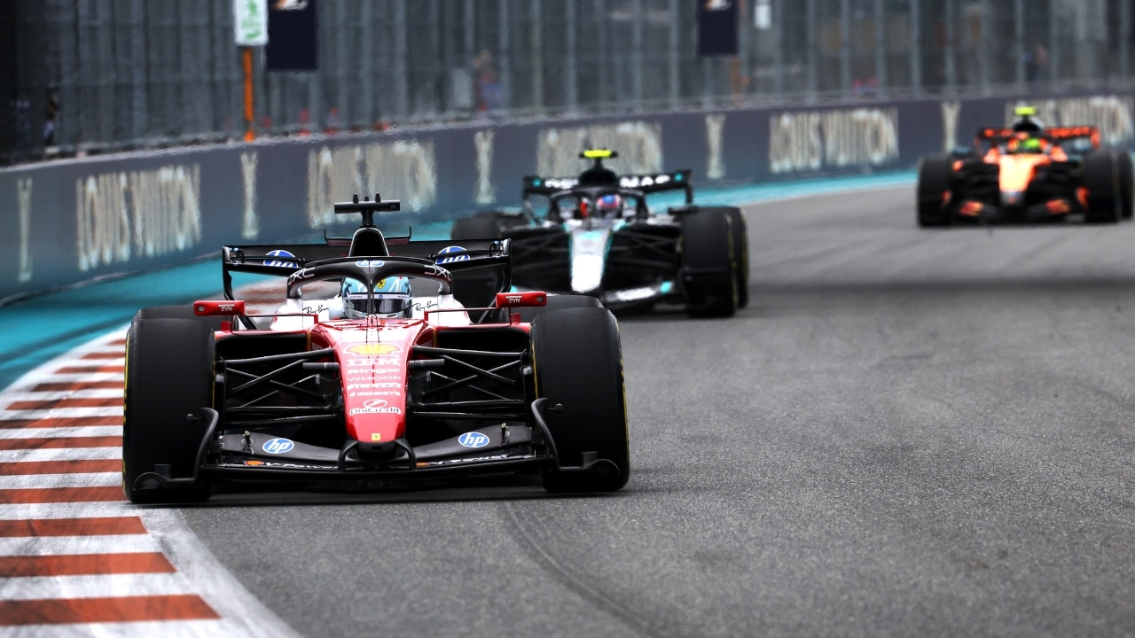 F1 | Chandhok boccia gli aggiornamenti Ferrari: “McLaren e Mercedes non hanno nulla di cui preoccuparsi”