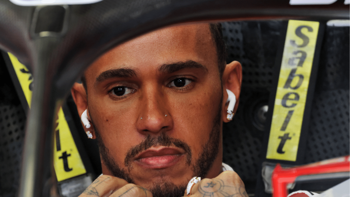 F1 | Hamilton svela un retroscena: “Ho corso per un anno con un infortunio”