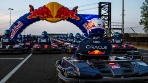 Verstappen e la sfida dei 100 sui go-kart a Silverstone