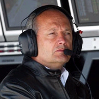 Dennis non cambia politica: "Nessuna prima guida in McLaren"