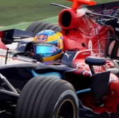 Un errore del pilota alla base del crash della nuova Toro Rosso