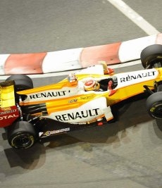 Renault F1: A podio con Fernando Alonso nel GP di Singapore