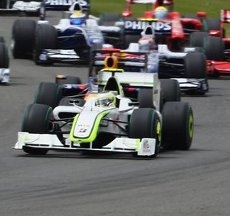 Mercedes non commenta le voci sull'acquisizione della Brawn GP