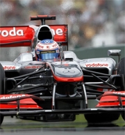 GP Australia: vittoria per Button, fuori Vettel