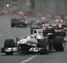 Sauber F1: Problemi di gomme per de la Rosa. Incidente al primo giro per Kobayashi