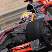 Hamilton e la Mercedes negano di voler abbandonare la McLaren