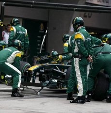 Lotus Racing: Kovalainen al traguardo in 14ma posizione. Problemi idraulici per Trulli