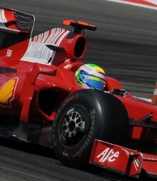 Una giornata intensa a Silverstone per il team Ferrari