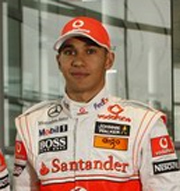 Mosley invita Hamilton a correre con la Ferrari