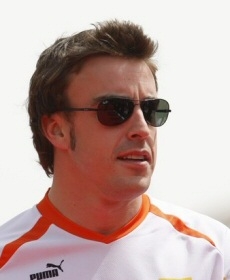 Ecclestone non e' piu' sicuro che l’accordo tra Alonso e Ferrari si fara'