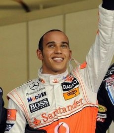 McLaren Mercedes: Pole Position di Hamilton nel GP di Abu Dhabi