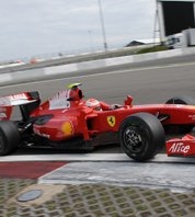 Ferrari: Sessioni di prove comparative nel primo giorno al Nurburgring