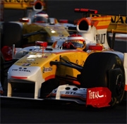 Renault resta in F1, ma vende la maggioranza del team