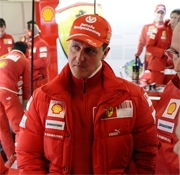 Ferrari: Domenicali lascia intendere che Schumacher restera'