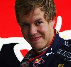 Red Bull Racing: Sebastien Vettel primo nelle libere 2 a Singapore