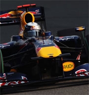 GP Cina: Vettel in pole davanti a Webber, Alonso terzo